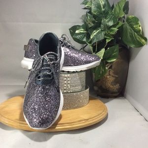 Crown Rocks Athletic Shoe